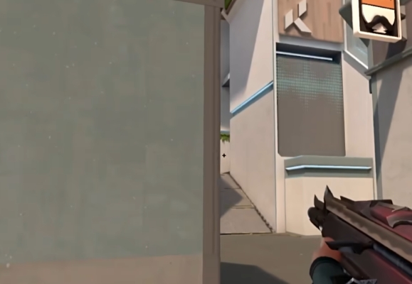 How to play Neon Town in Valorant Operation: Catalyst How to play the Neon Town map in the Valorant mobile game
