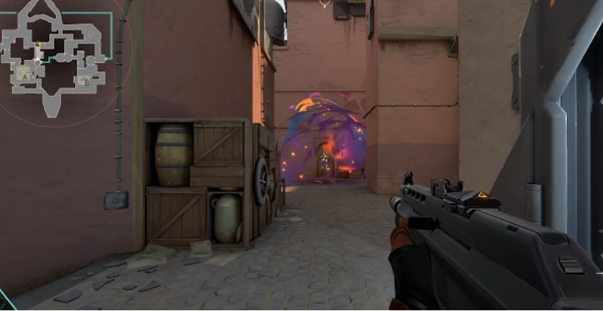 How to Play Raze in Valorant Mobile Introduction to Raze in the Valorant Operation: Energy Action