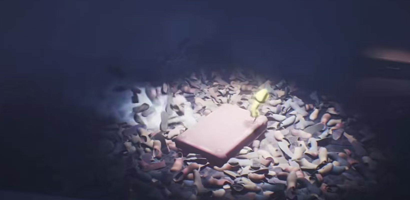How to play Little Nightmares mobile version? How to jump in the Little Nightmares mobile version?